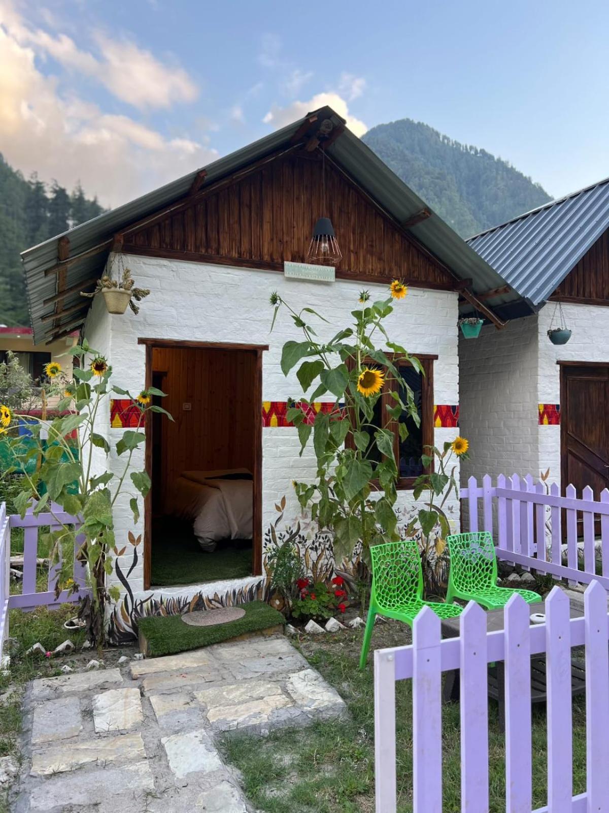 Himtrek Stay Kasol Exterior photo