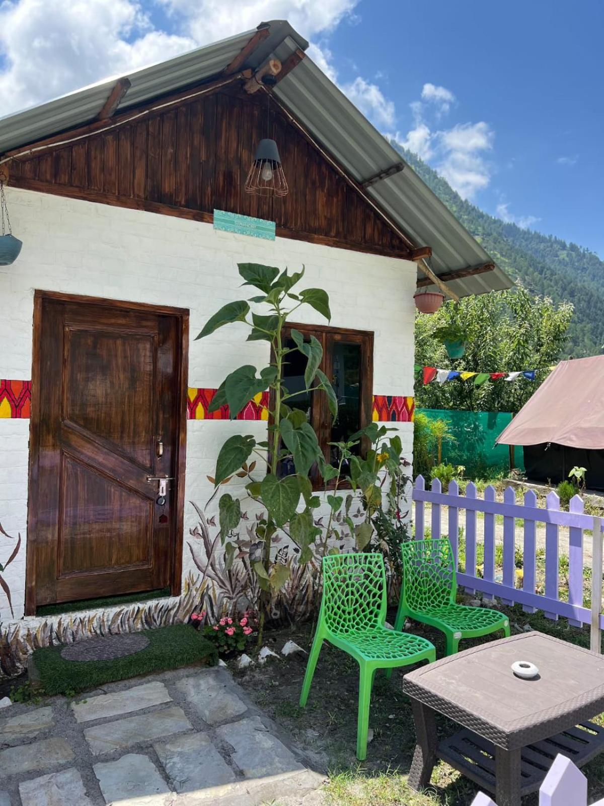Himtrek Stay Kasol Exterior photo