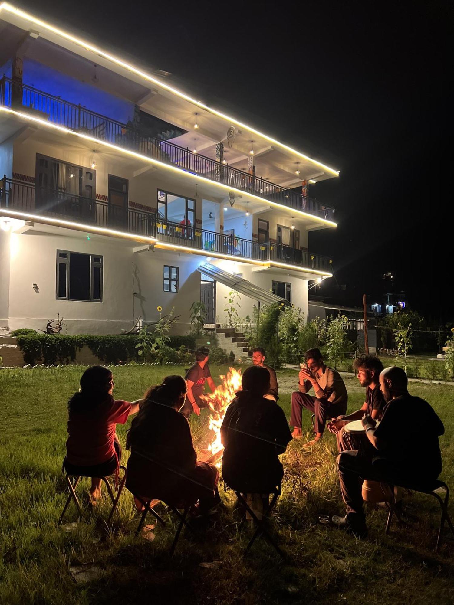 Himtrek Stay Kasol Exterior photo