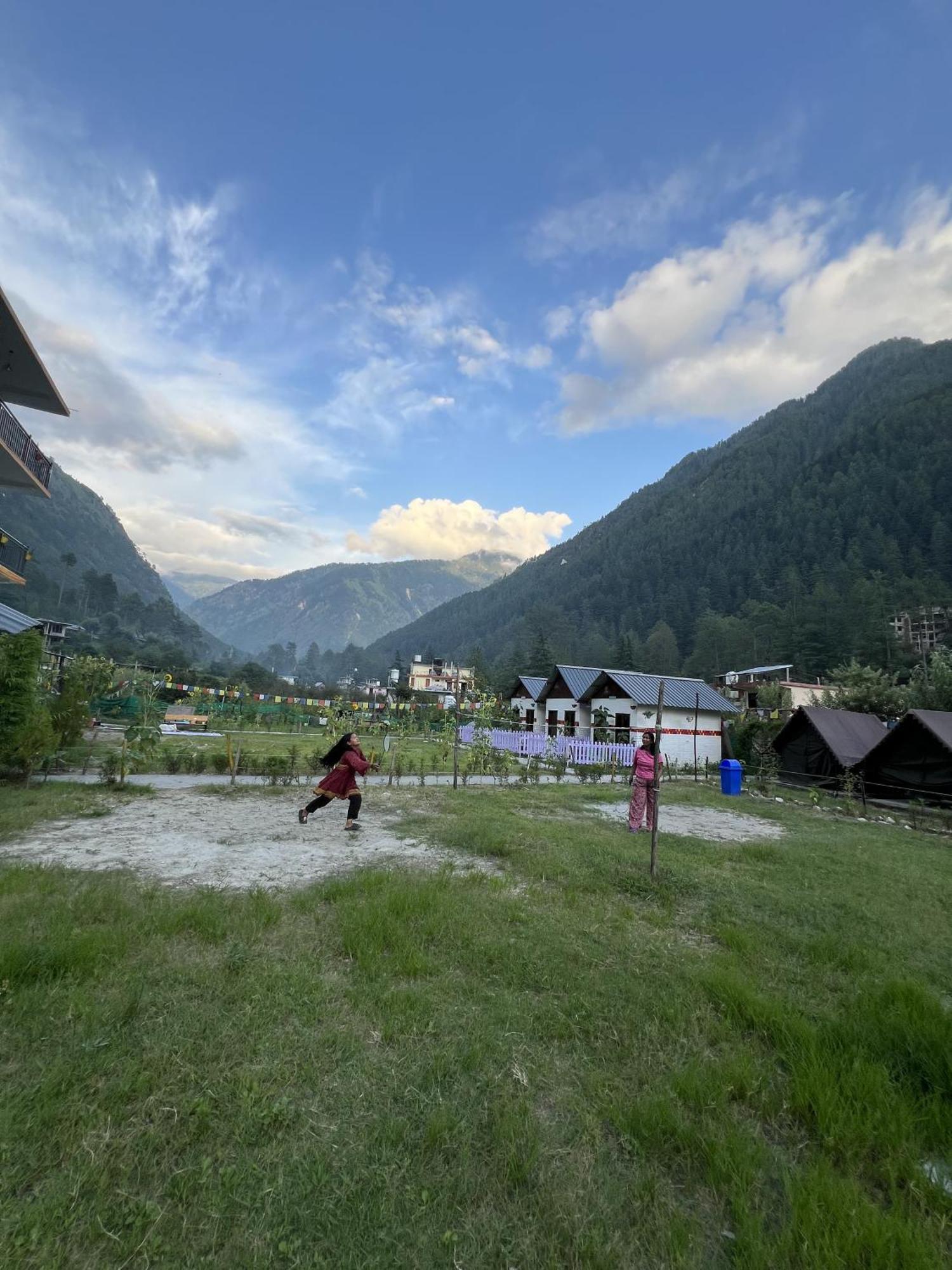Himtrek Stay Kasol Exterior photo